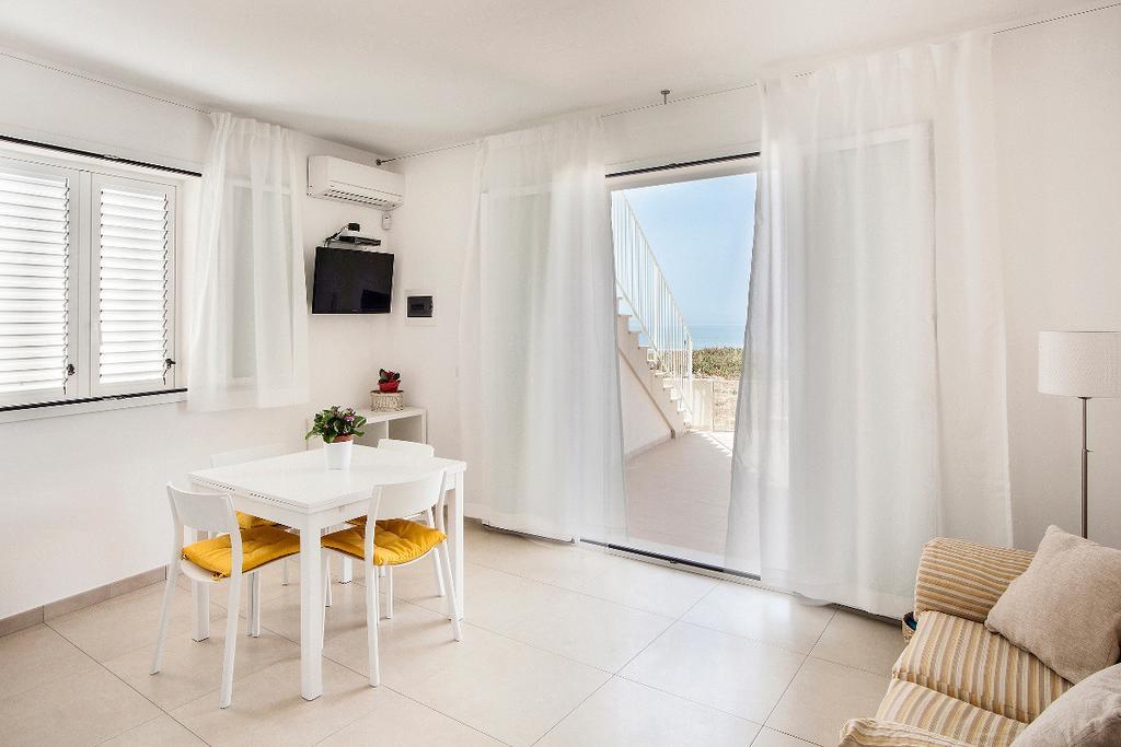 Terrazza Montalbano Villa Punta Secca Bagian luar foto